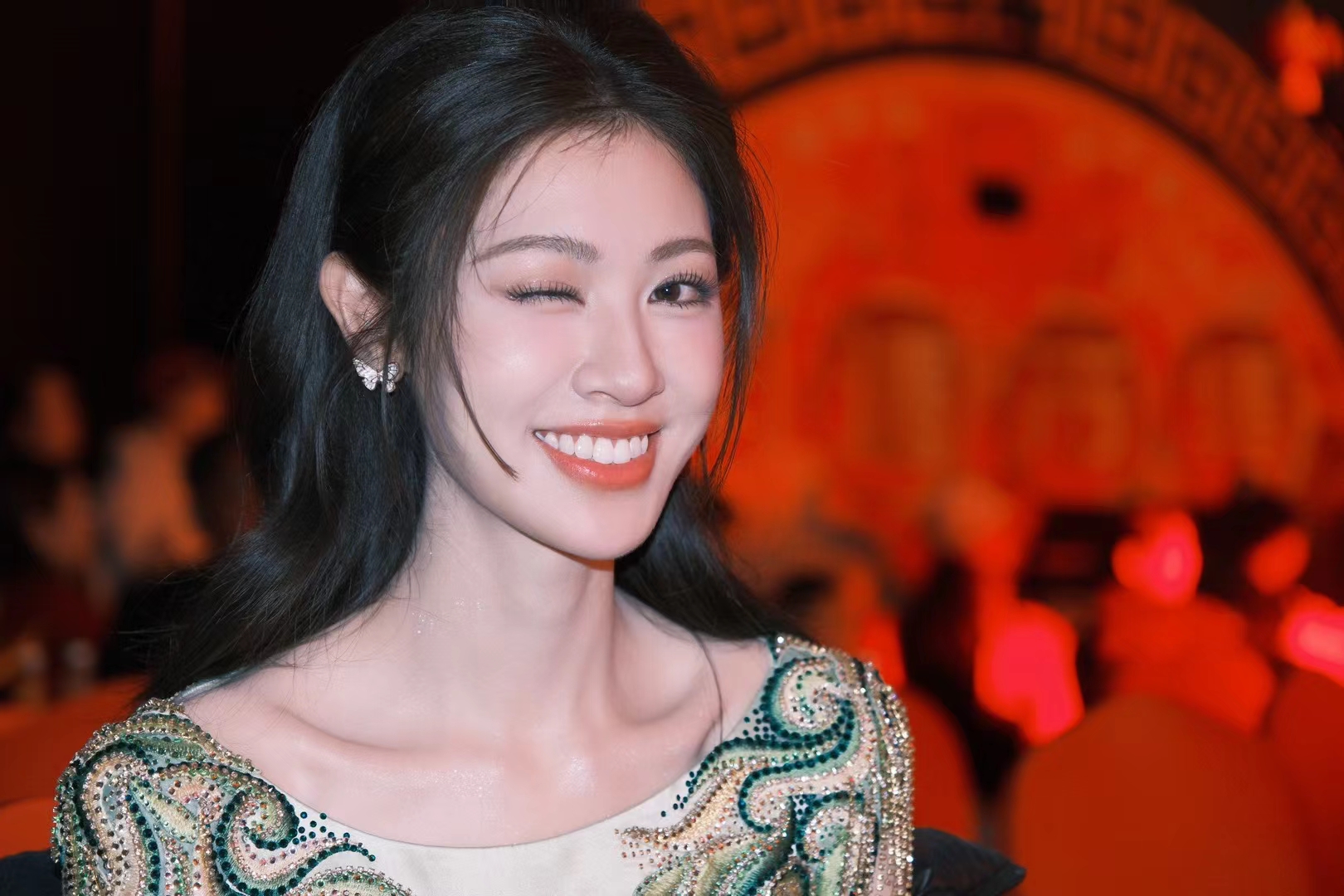 李允儿liyuner云到这里也精彩
